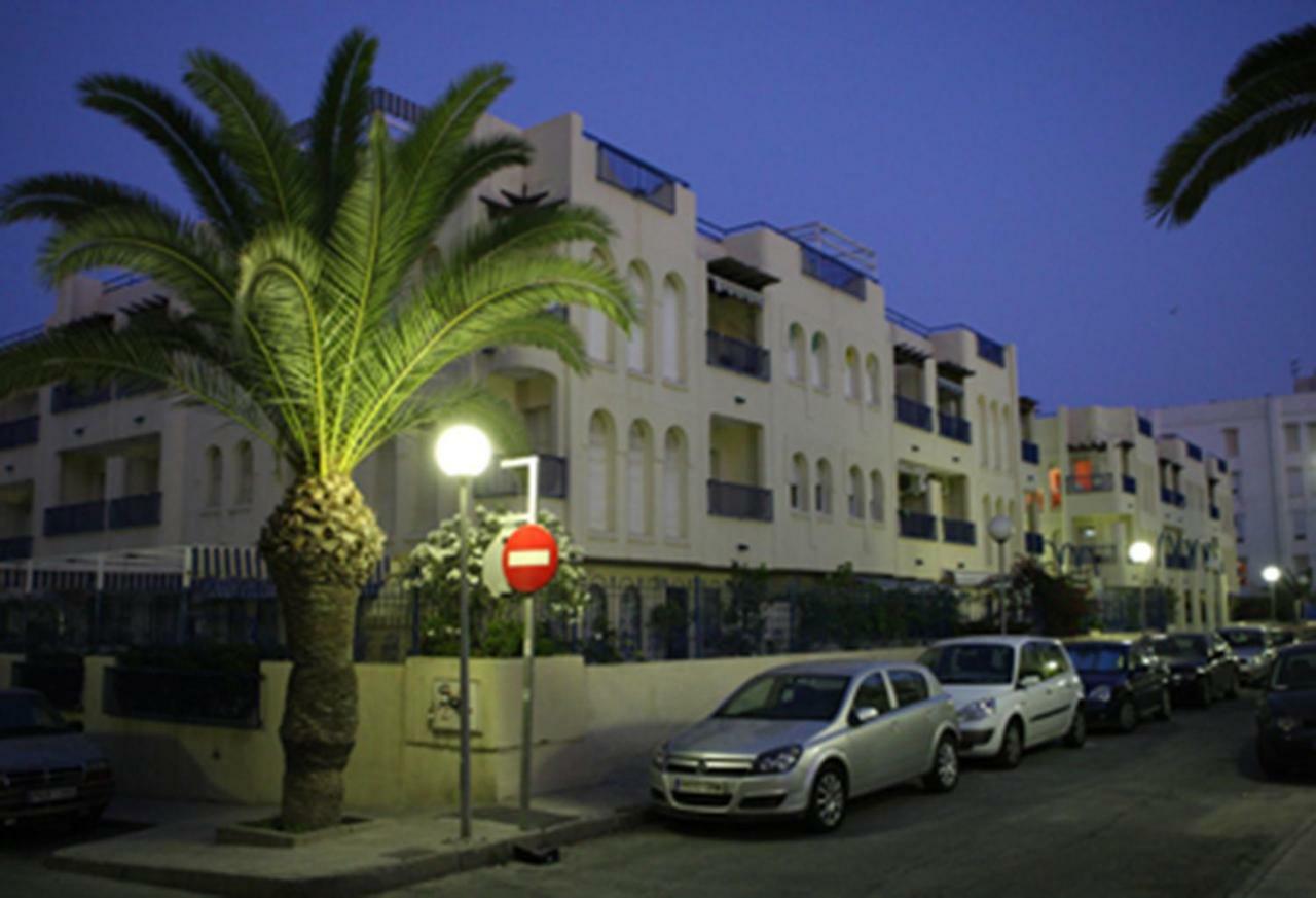 Azucena Apartment Garrucha Exterior photo