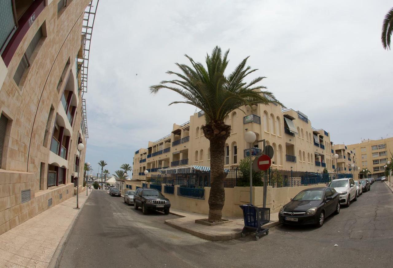 Azucena Apartment Garrucha Exterior photo